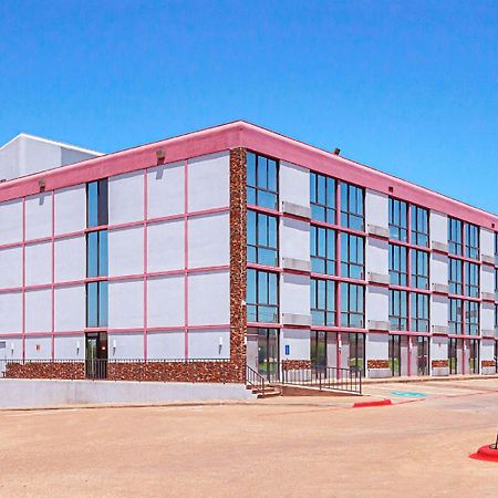 Hotel Magnuson Grand Desoto Exterior foto